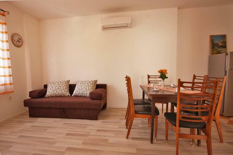 Ferienwohnung Apartman Petra Fažana Exterior foto